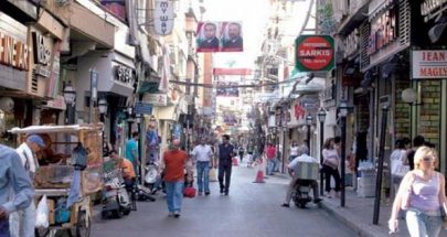 "برج حمود" متعة التسوق في شوارع ضيقة وزواريب تراثية image