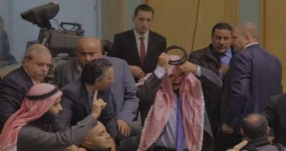 بالفيديو... مشاجرة في مجلس النواب الأردني... وضرب بالـ"العقال" image