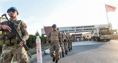 تركيا: أوامر بالقبض على 100 عسكري للاشتباه في صلتهم بغولن image