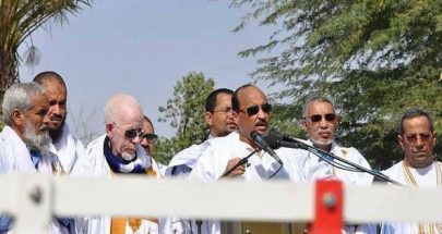 رئيس موريتانيا يقود مسيرة ضخمة لوضع حد لـ"الإرث الأسود" image