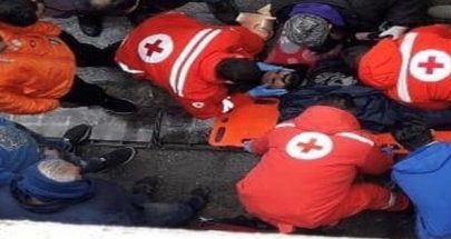 في الزهراني: سقط عن عامود كهرباء ونقل إلى المستشفى image