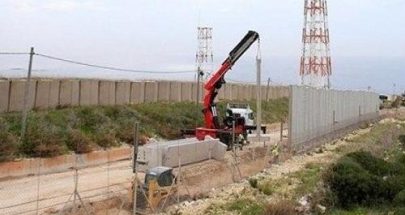 الجيش الاسرائيلي استأنف تركيب البلوكات الاسمنتية على الحدود الجنوبية image