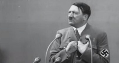 لوحات رسمها أدولف هتلر معروضة للبيع image