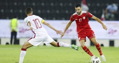 غضب عماني على حكم مباراة قطر image
