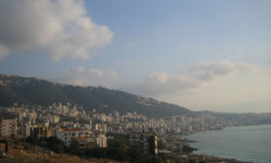 اجتماع في بلدية بلاط - جبيل لشرح تطبيق إجراءات العمل والإقامة لغير اللبنانيين image