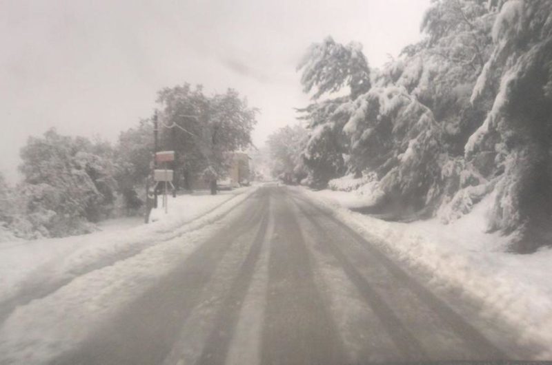 بالصور: العاصفة "ياسمين" تُلبس لبنان الأبيض image