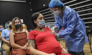دراسة تكشف أثر التطعيم ضد كوفيد أثناء الحمل على الرضع image