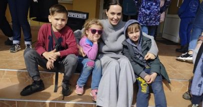 أنجلينا جولي تفاجئ أطفال لفيف بأوكرانيا image