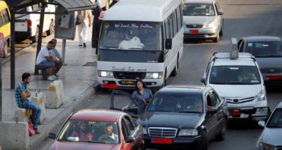 شلل عام واللبنانيون محاصرون image