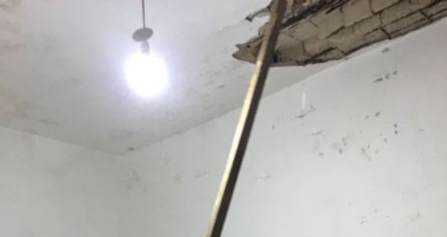جريحة سورية في سقوط جزء من سقف غرفة كانت في داخلها image