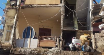 انتشال طفلة من تحت ركام مبنى  طرابلس image