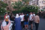 مواطنون يعتصمون أمام دارة ميقاتي في مدينة الميناء - طرابلس image