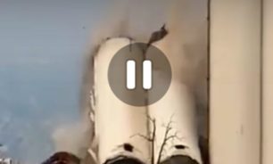 ليبانون فايلز يوثق بالفيديو سقوط إضافي لصوامع في مرفأ بيروت image