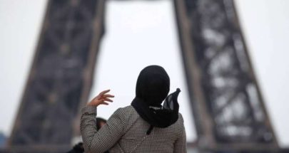 لجنة أممية أفادت بأن فرنسا مارست التمييز ضد متدربة محجبة image