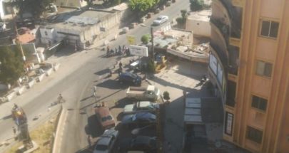 قطع الطريق في محلة سيروب احتجاجا على انقطاع المياه image