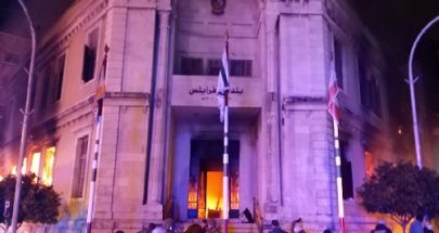 إحتجاجات عارمة في طرابلس وإحراق مبنى البلدية والمحكمة image