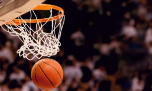 الرياضي تقدم هومنتمن في نصف نهائي بطولة كرة السلة image