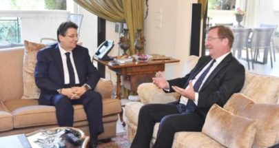 كنعان عرض مع السفير البريطاني لدور بلاده في حلّ أزمات لبنان image