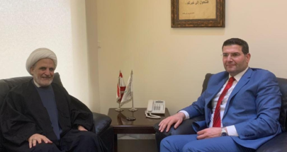 وزير الزراعة عرض الاوضاع مع نائب رئيس المكتب السياسي في " أمل" image