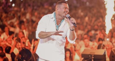 الكشف عن حقيقة منع عمرو دياب وشيرين من الغناء في لبنان image