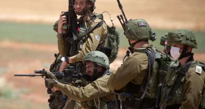 جنود بالجيش الإسرائيلي يبيعون السلاح لفلسطينيين.. هل تصل ليد حماس؟ image