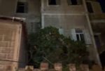 بالفيديو: انهيار منزل رئيس حكومة سابق image