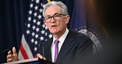 رئيس الفيدرالي يسحق توقعات خفض الفائدة في الأجل القريب image