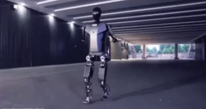 الصين تكشف عن أول روبوت يركض مثل الإنسان image