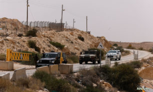 الجيش الاسرائيلي يطلق النار على مهربي مخدرات عند الحدود المصرية image