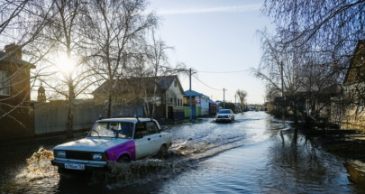 فيضانات روسيا تغمر المزيد من الأراضي والمنازل image