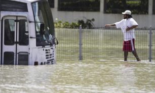 إضطرابات في الإمارات لليوم الثالث بعد أمطار غير مسبوقة image