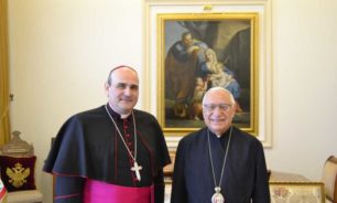 العبسي إلتقى السفير البابوي وشخصيات image