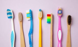 متى يجب تبديل فرشاة الأسنان؟ image