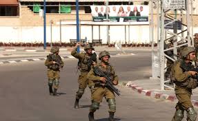 القوات الاسرائيلية تقتحم عدة مناطق في الضفة الغربية image