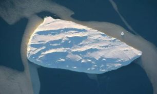 أين انتهى المطاف بالجبل الجليدي الذي أغرق "تيتانيك"؟ image