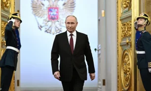 بوتين يؤدي اليمين الدستورية لولاية رئاسية خامسة image