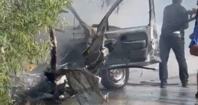 بالصور: مسيّرة إسرائيليّة إستهدفت سيارة في بلدة بافليه - صور image