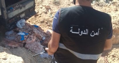 في الهرمل.. إتلاف شاحنتين محملتين ببقايا عضويّة للحيوانات image