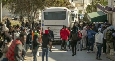 إجلاء قسري لمئات المهاجرين من مخيمات تونس: "مؤامرة لتغيير التركيبة الديموغرافية" image