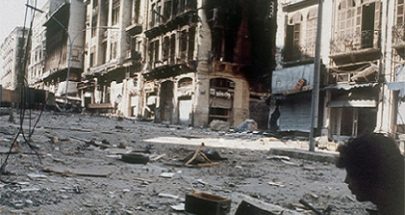 1980: اشتباكات عنيفة على محاور الأسواق في بيروت image