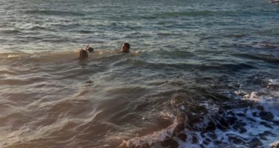 إنقاذ مواطن من الغرق مقابل شاطئ الدامور image