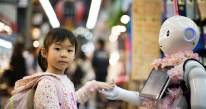 اكتشاف غريب يشير إلى أن الأطفال يثقون بالروبوتات أكثر من البشر image