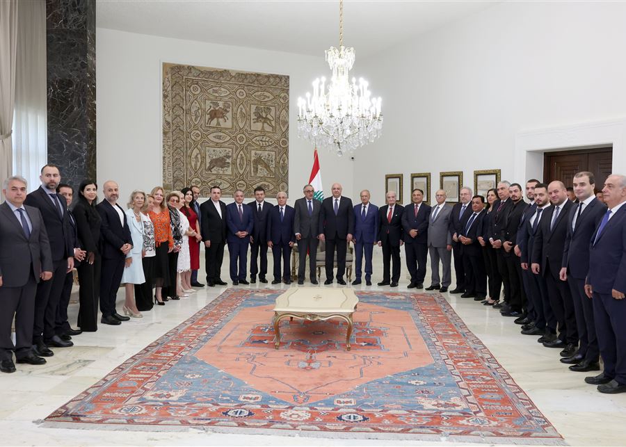 الرئيس اللبناني :  نخوض حرباً ضد من يرفض منطق الدولة ولا خيار إلا التفاوض لتحرير الجنوب